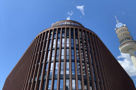 Lochfensterfassade – Neubau Lister Dreieck, Hannover